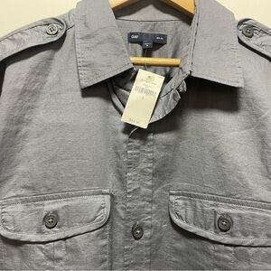 GAP Gray Button-Up Shirt